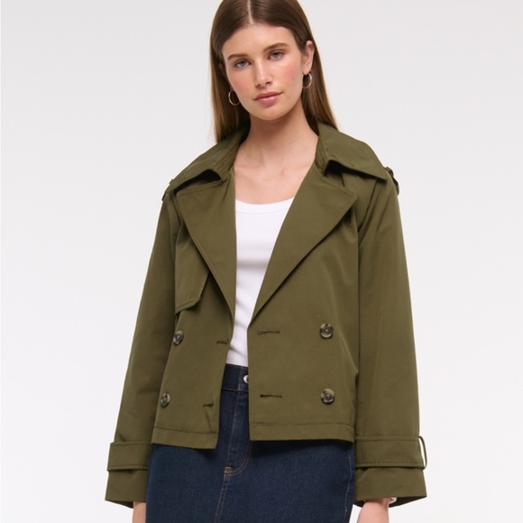 Abercrombie & Fitch Jackets & Blazers - NWT Abercrombie & Fitch Relaxed Short Trench Coat in Dark Olive, XXS